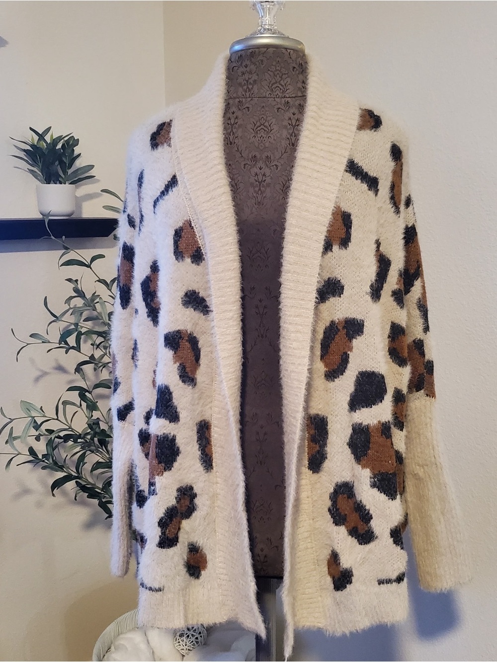 Boston Proper Cream Leopard Spot Open Cardigan